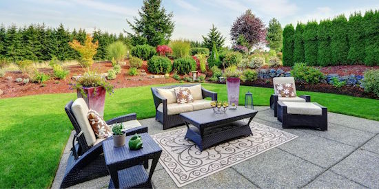 DSB Correct Blog Image Size - Blog_Backyard Furniture and Landscape_900x450